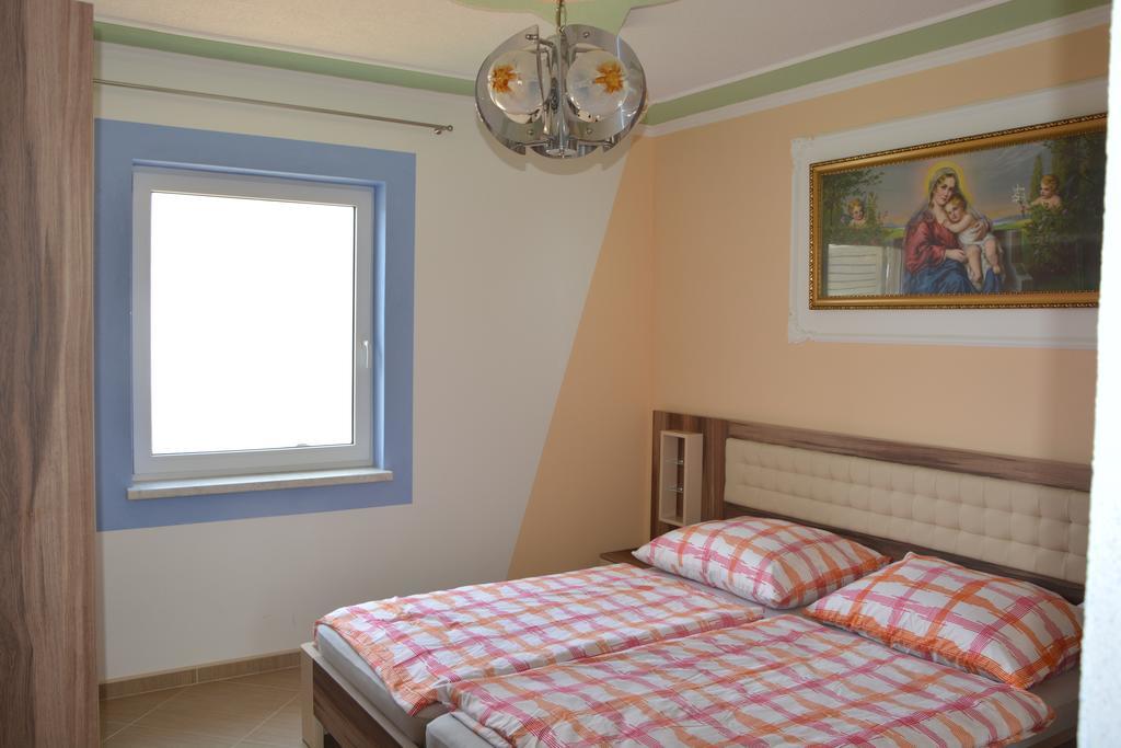 Apartments Petar & Anka بيوغْغاد نا موغو الغرفة الصورة