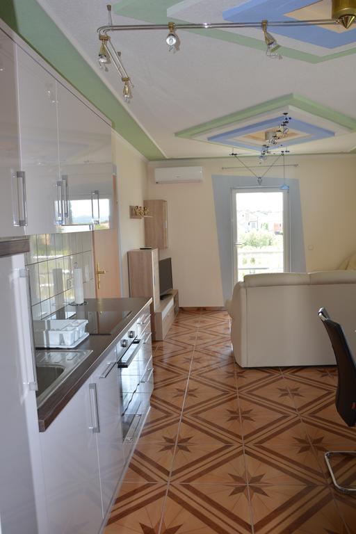 Apartments Petar & Anka بيوغْغاد نا موغو الغرفة الصورة