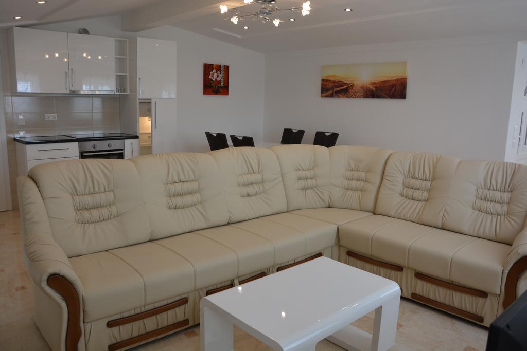 Apartments Petar & Anka بيوغْغاد نا موغو المظهر الخارجي الصورة